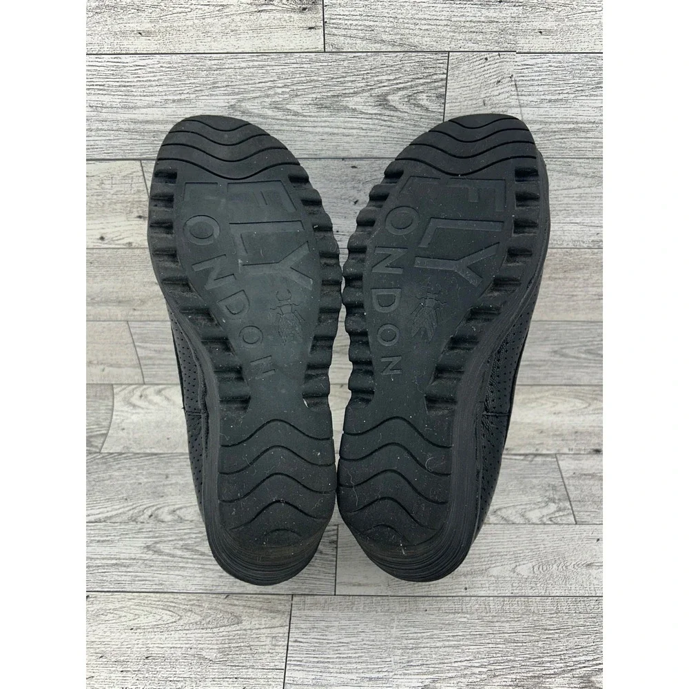 FLY LONDON Black Leather Perforated Wedge Ballet Flats Women Size‎ 37 P500798000